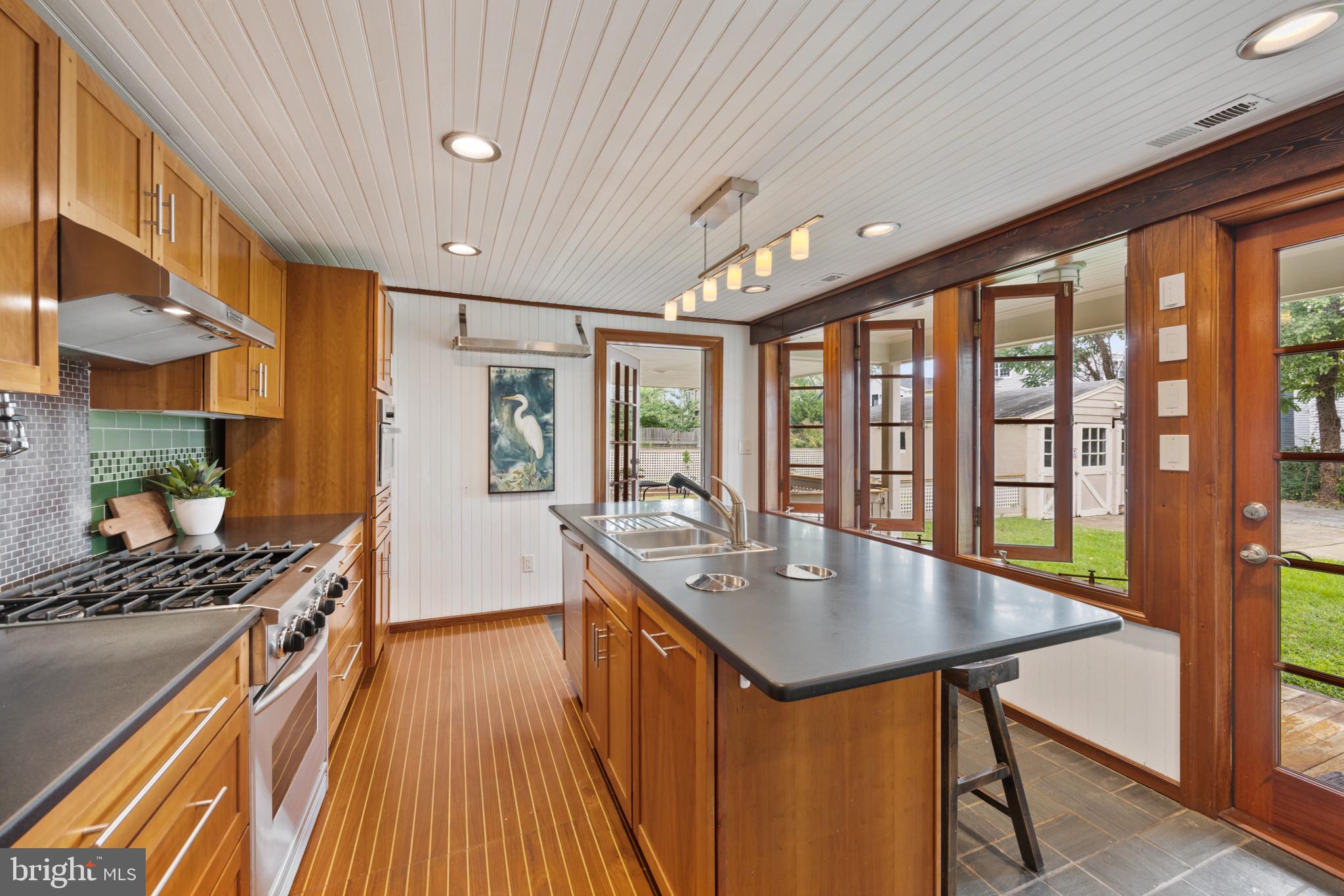 EASTPORT - Residential