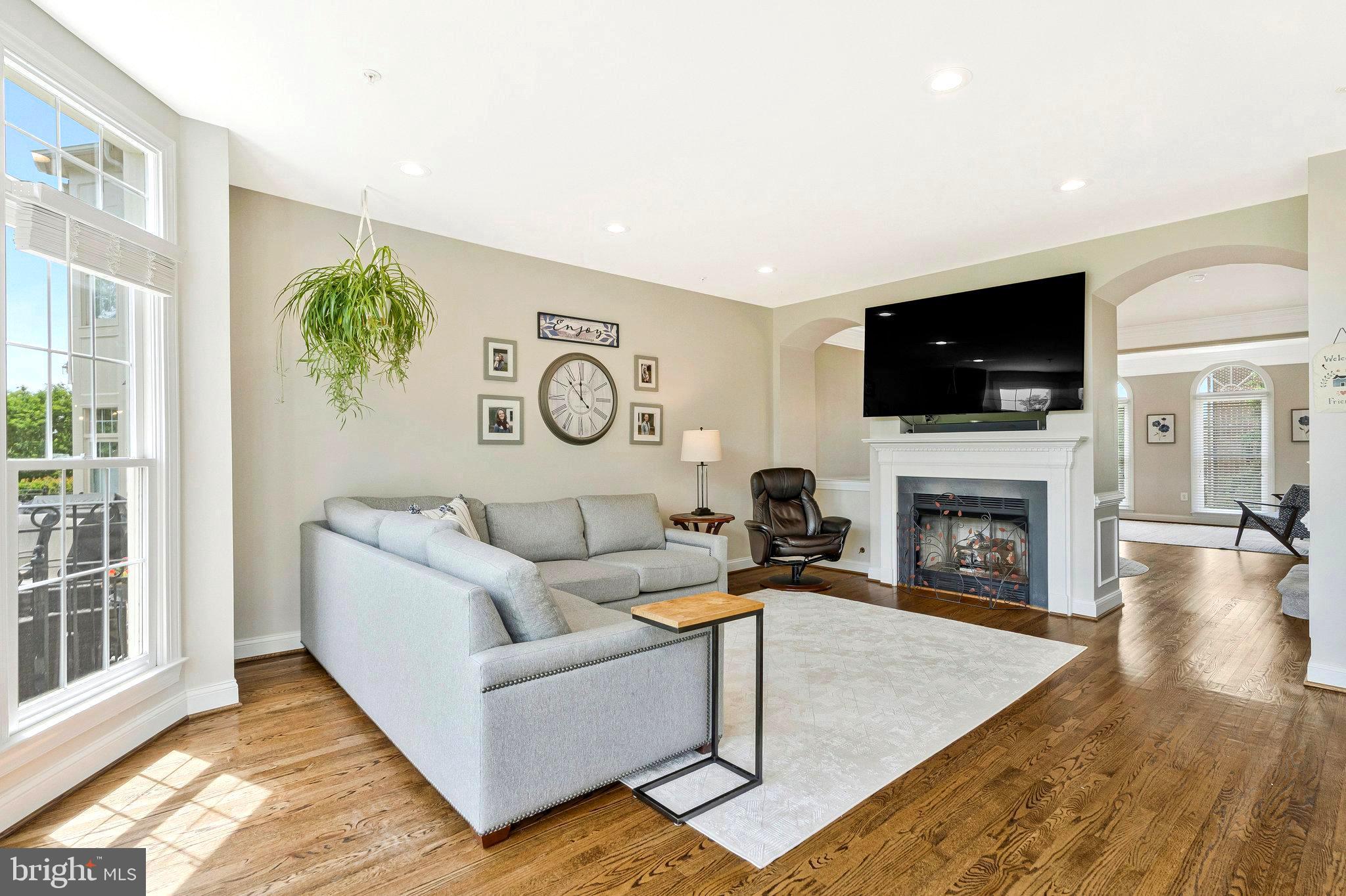 RIVER CREEK - Residential