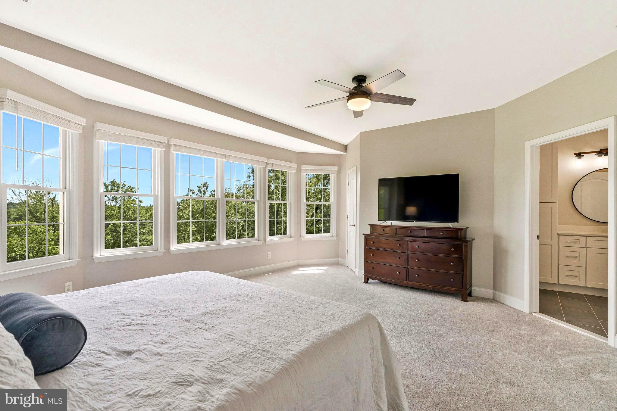 RIVER CREEK - Residential