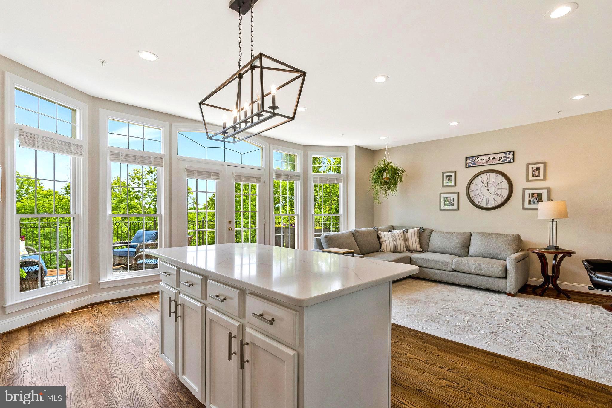 RIVER CREEK - Residential