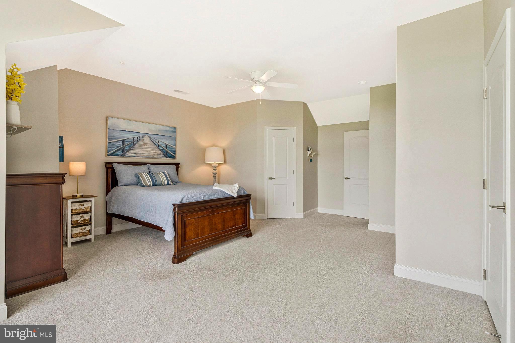 RIVER CREEK - Residential