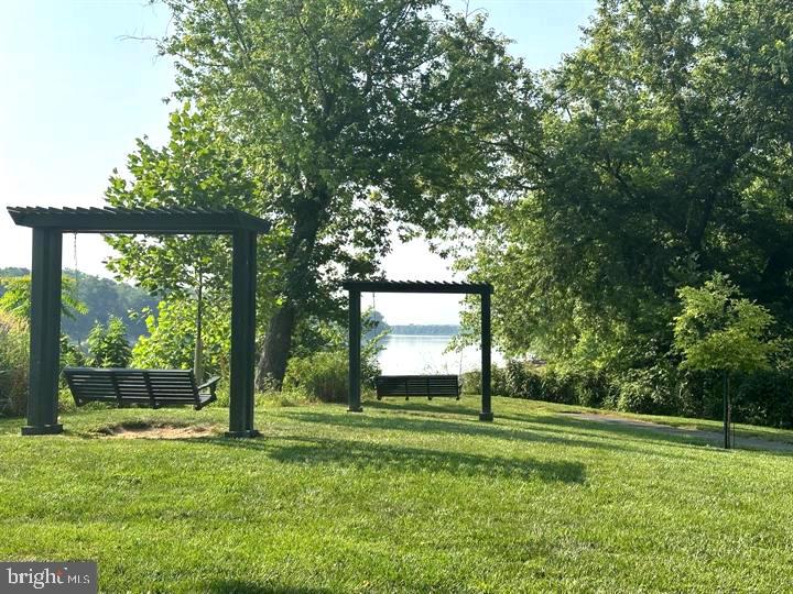 RIVER CREEK - Residential