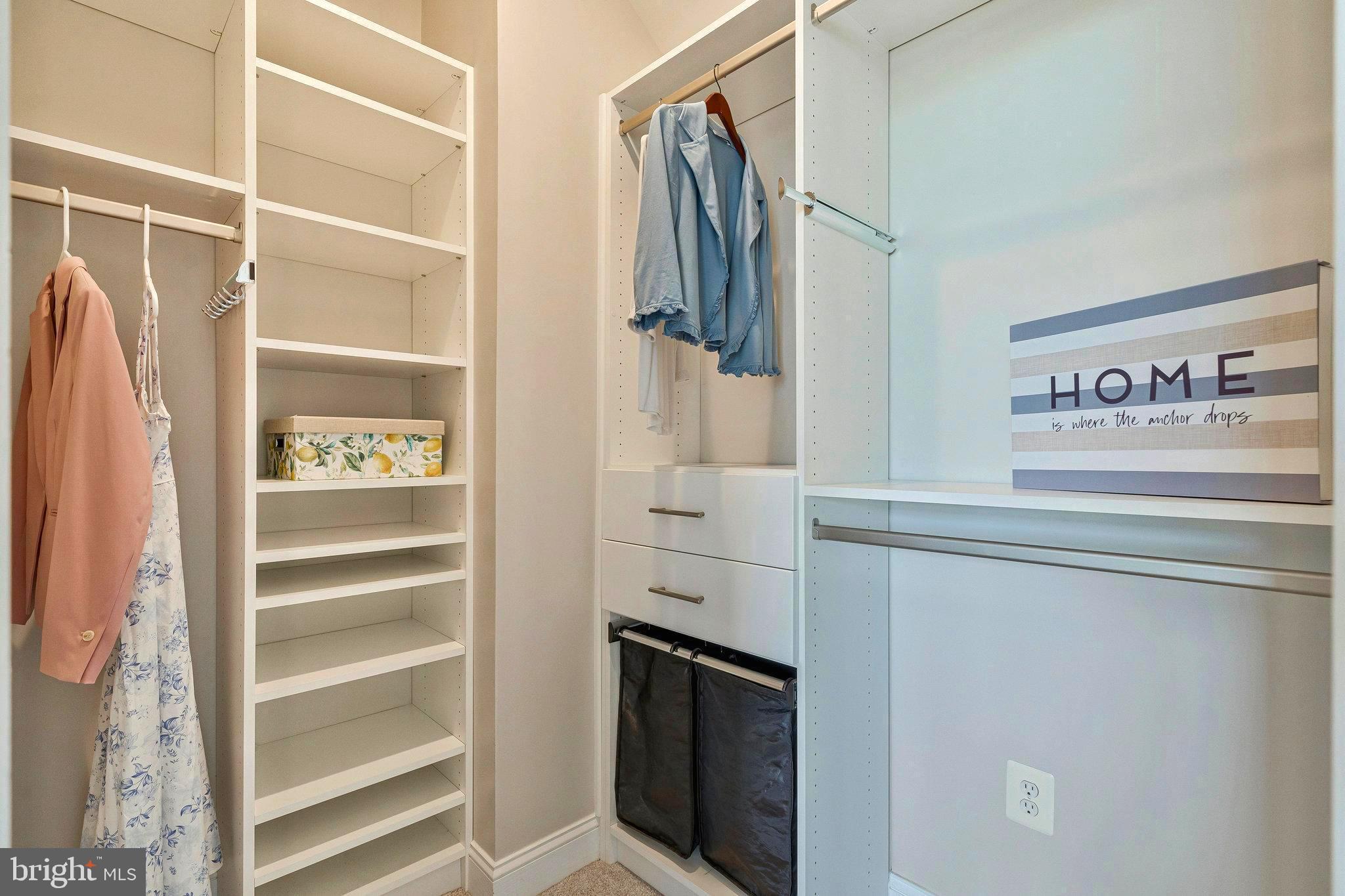 RIVER CREEK - Residential