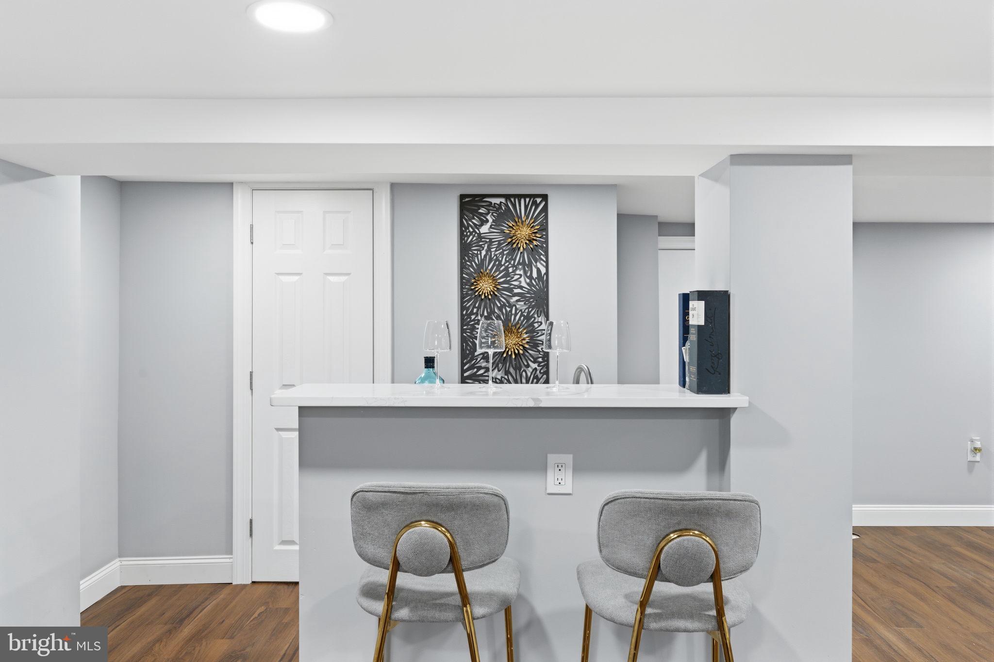 WEST OAK LANE - Residential