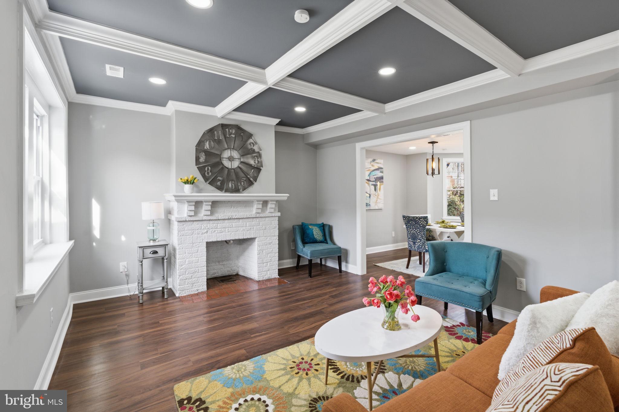 WEST OAK LANE - Residential