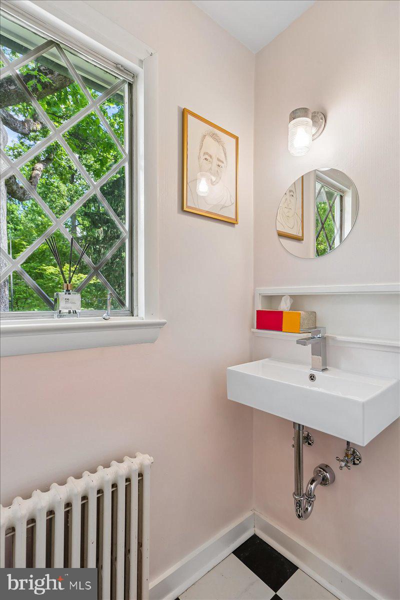 CHEVY CHASE - Residential