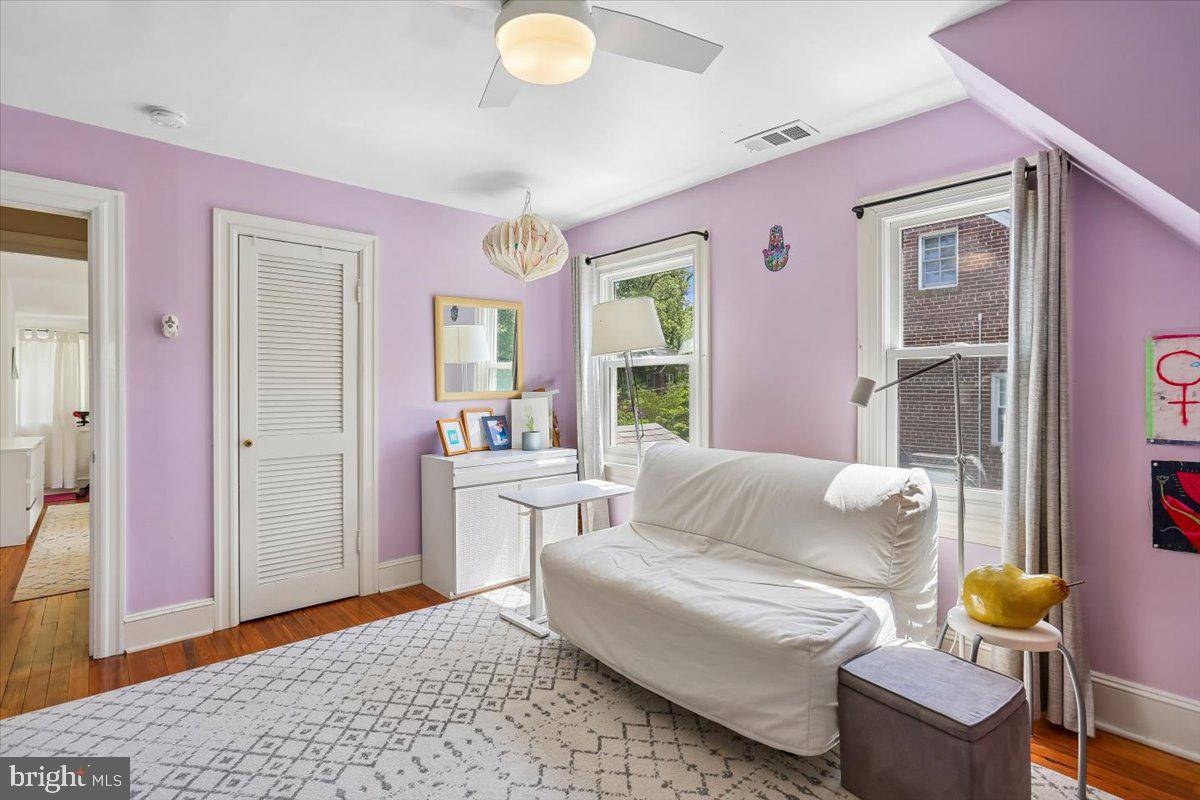 CHEVY CHASE - Residential
