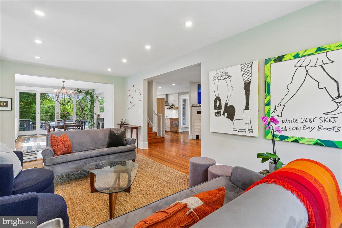 CHEVY CHASE - Residential