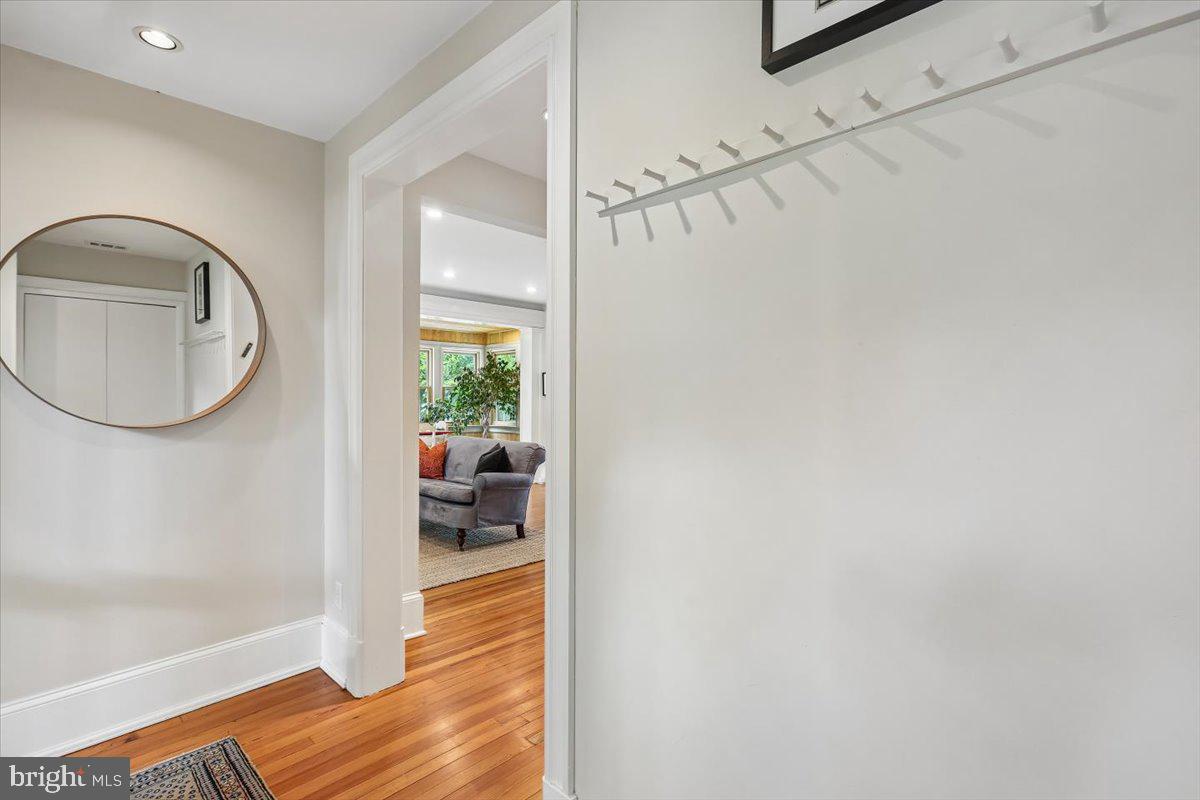 CHEVY CHASE - Residential