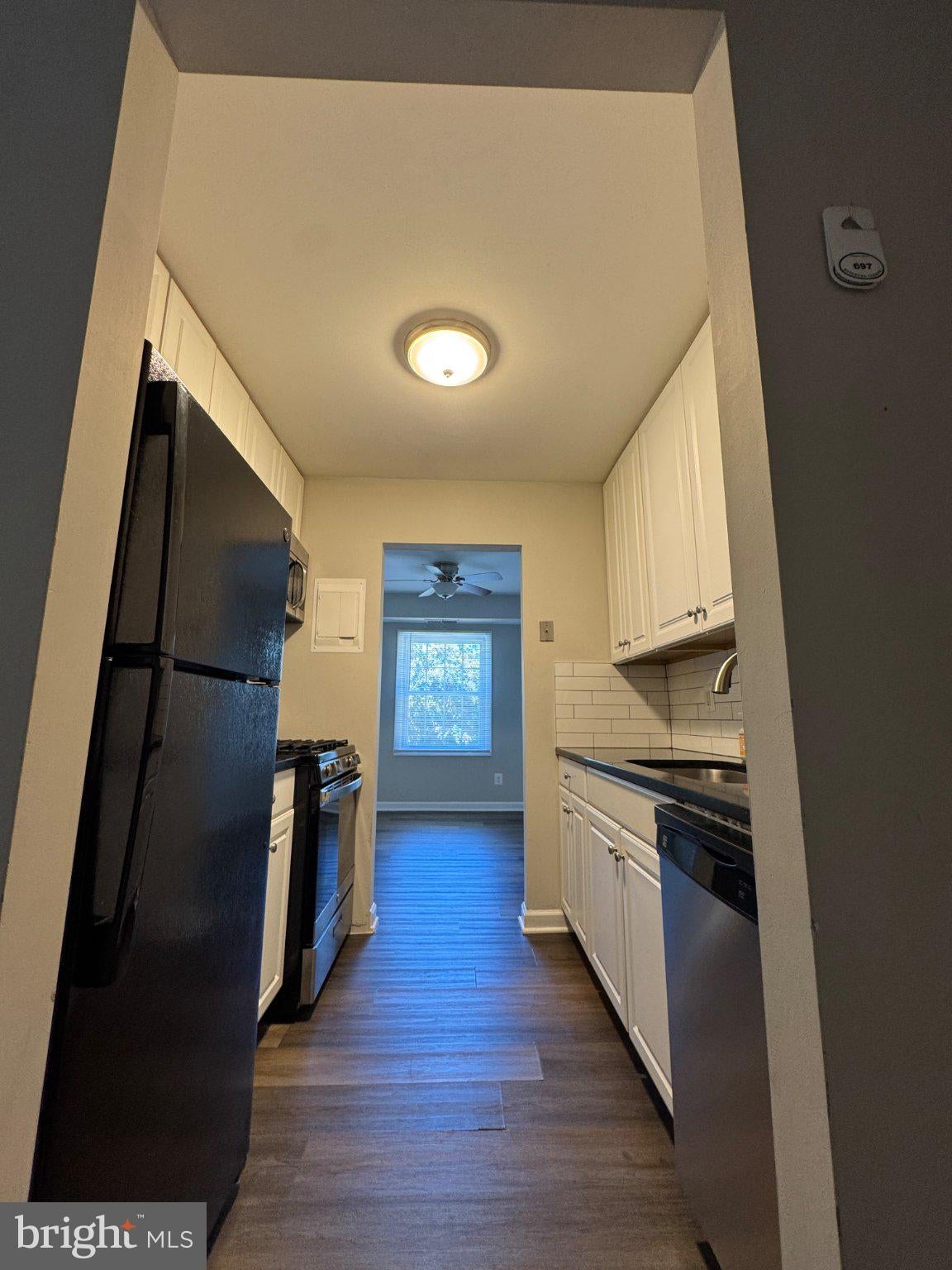 3991 LYNDHURST DRIVE 204