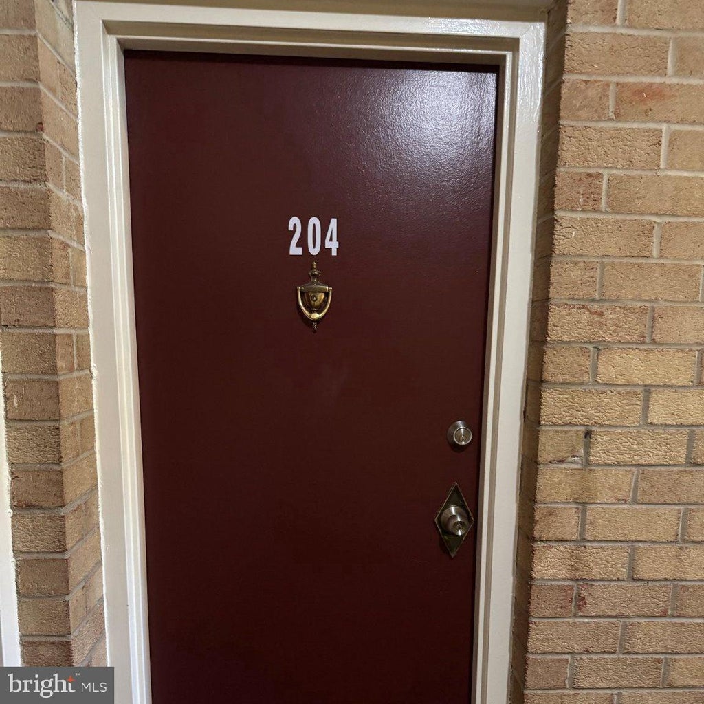 Photo of 3991 Lyndhurst Drive #204, FAIRFAX, VA 22031 (MLS # VAFC2009142)