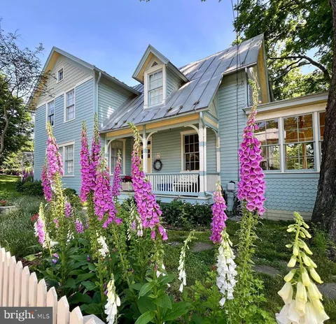 213 W High Street, Shepherdstown, WV MLS: WVJF2016594