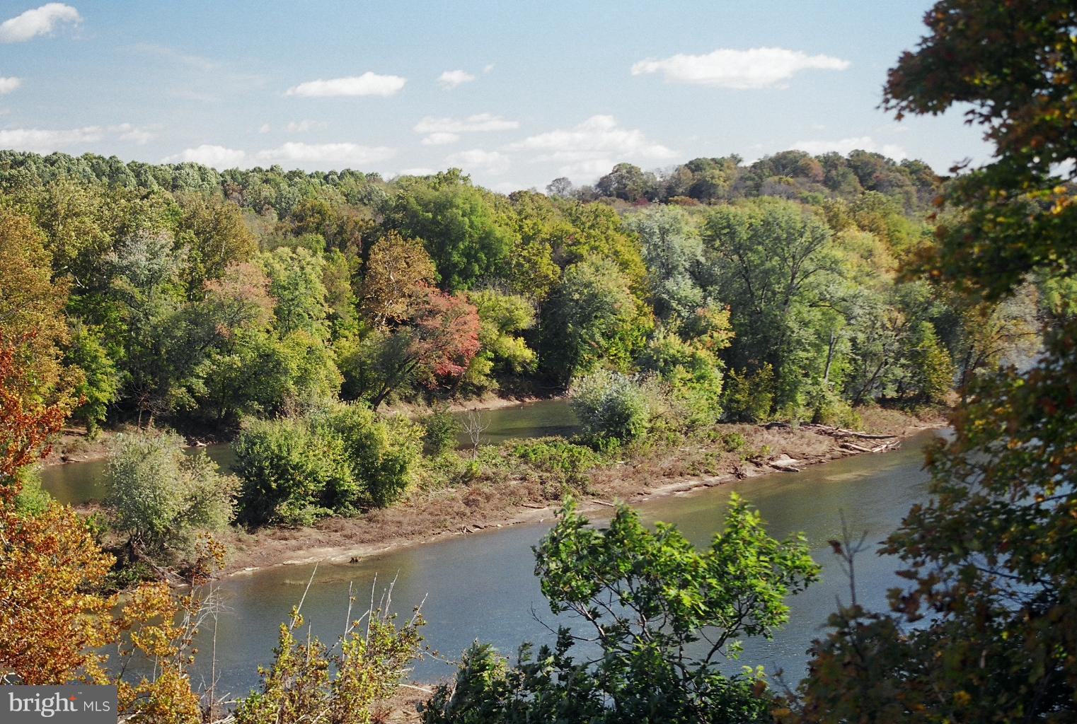 POTOMAC HILLS - Land