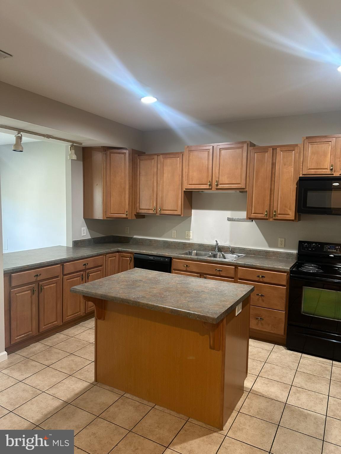 250 MERIWEATHER DRIVE