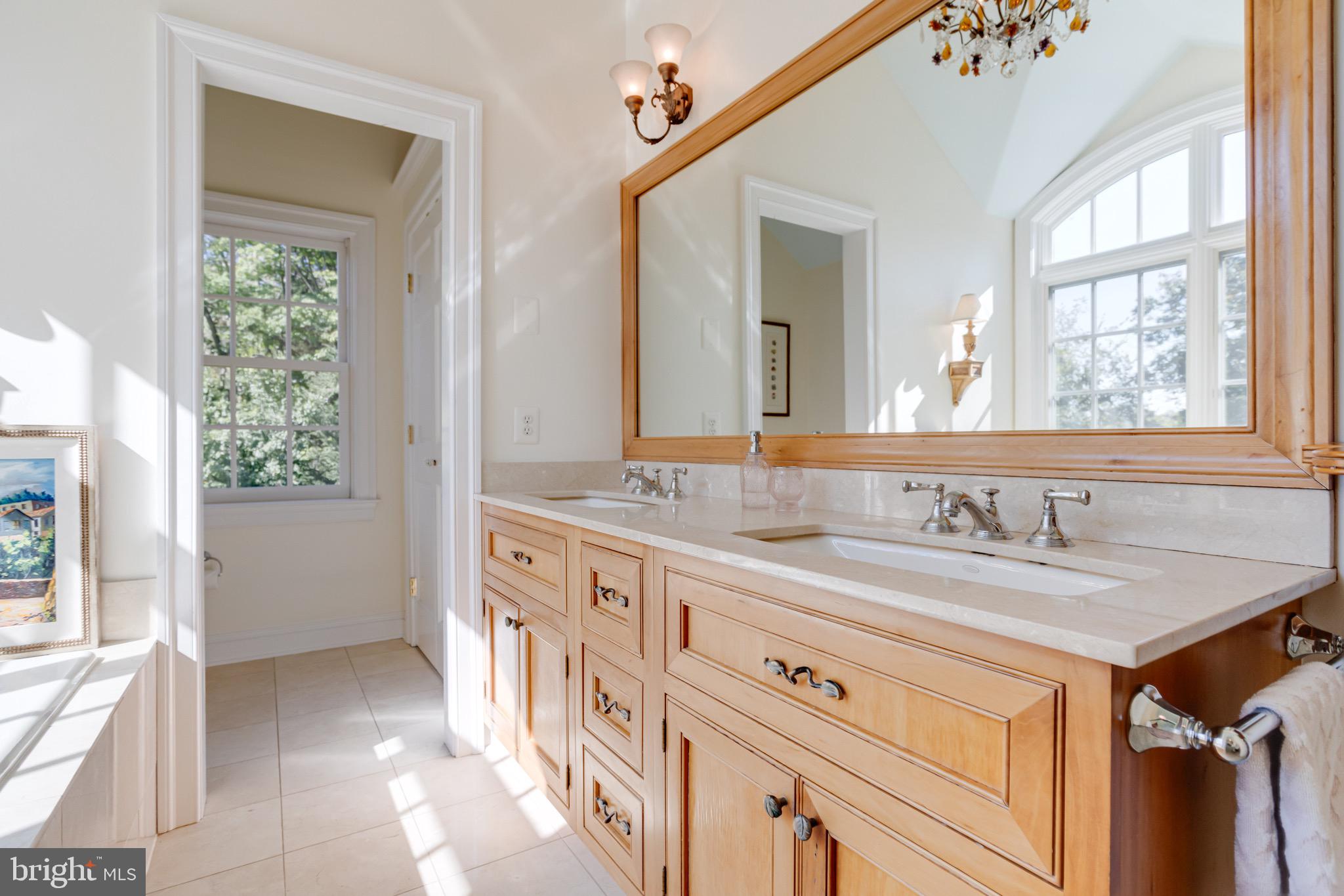 RUXTON - Residential