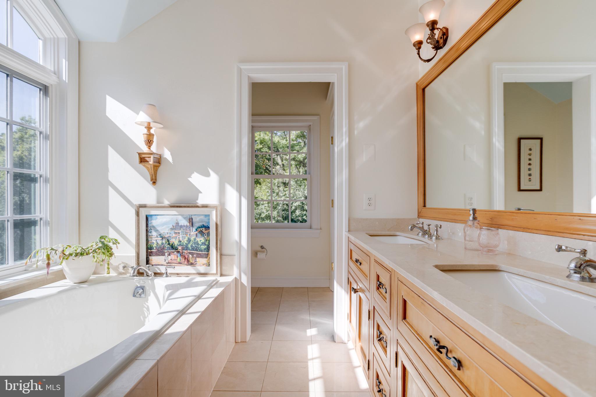 RUXTON - Residential