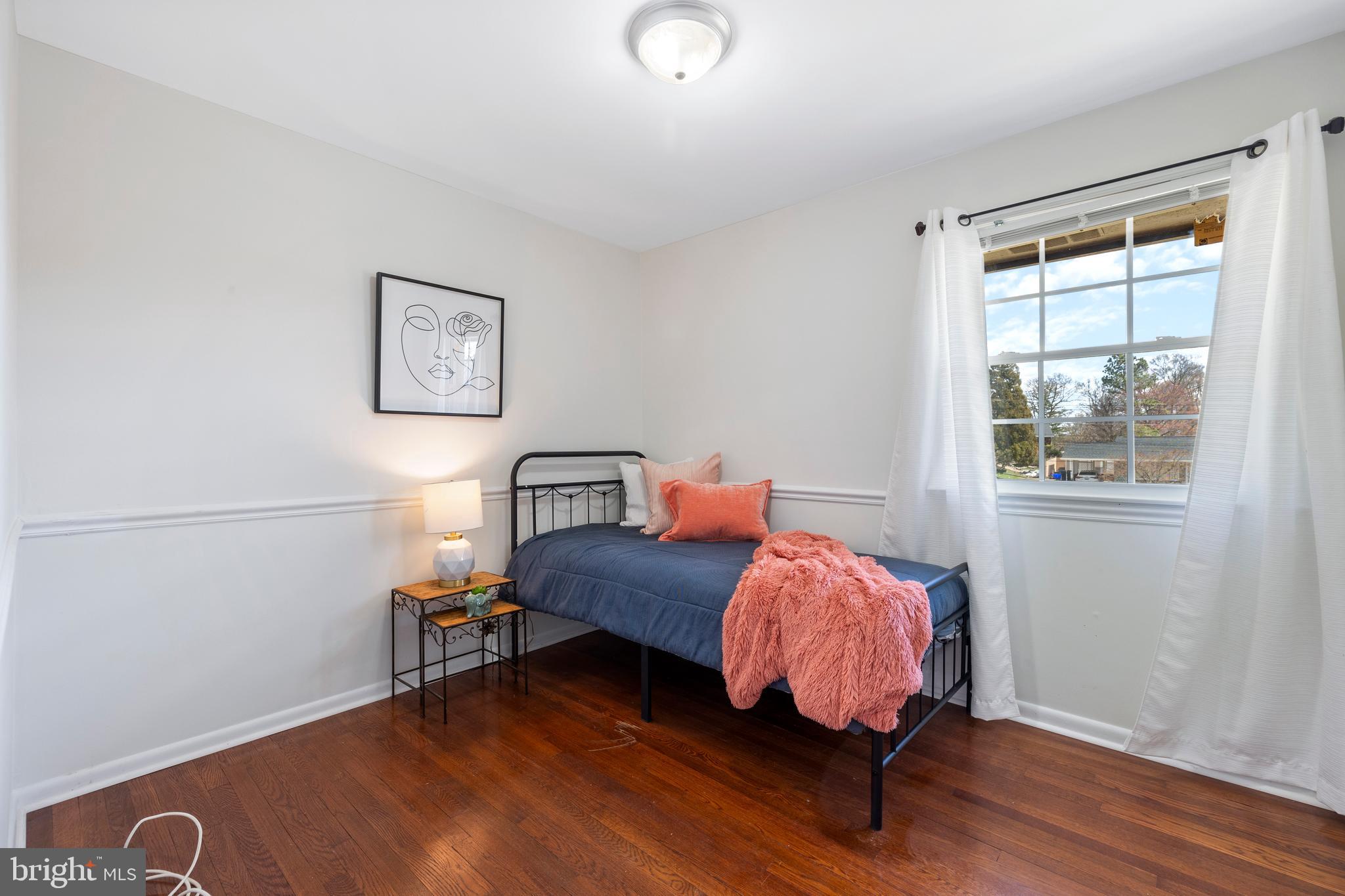 CALVERTON - Residential