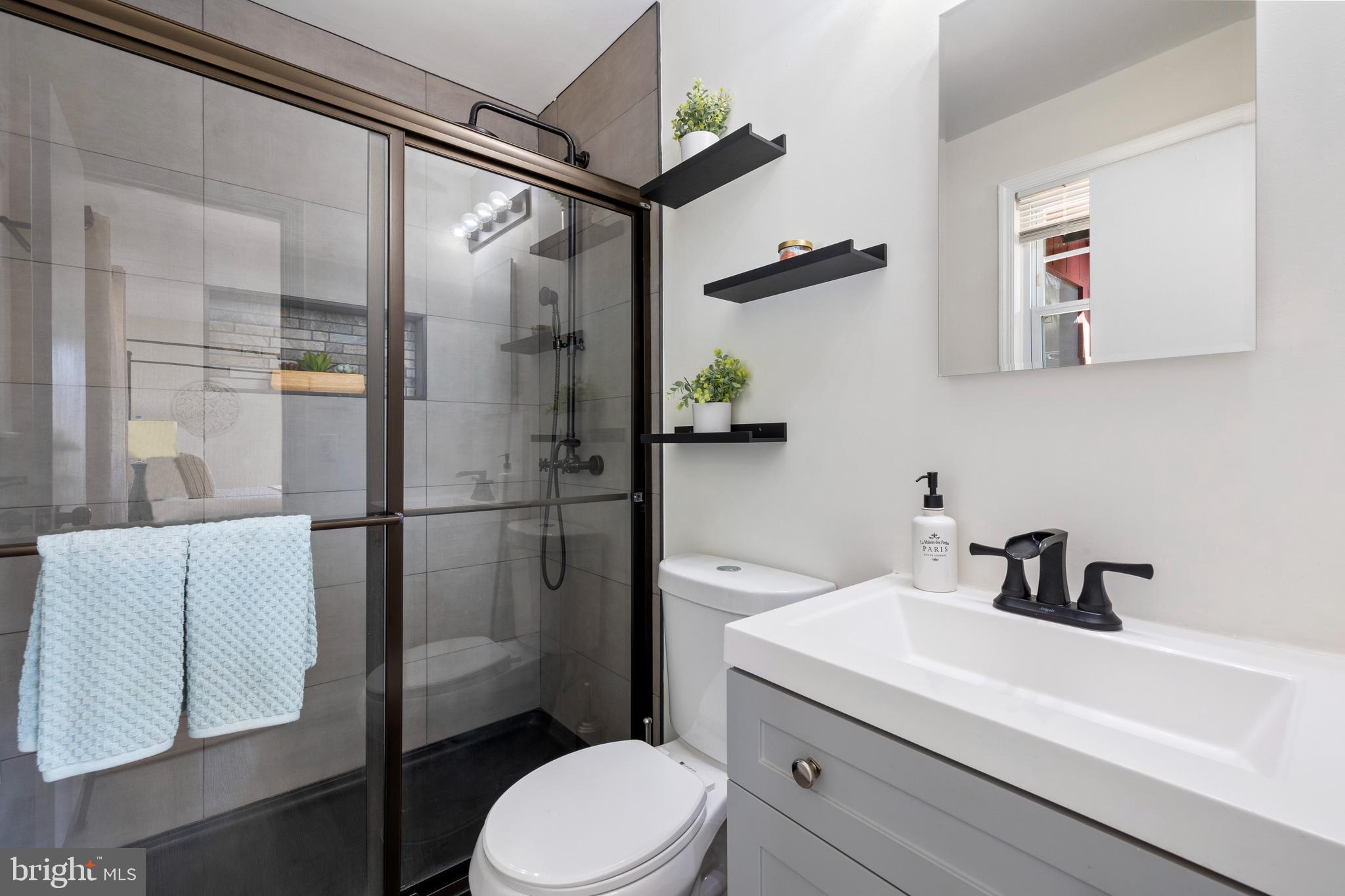 CALVERTON - Residential