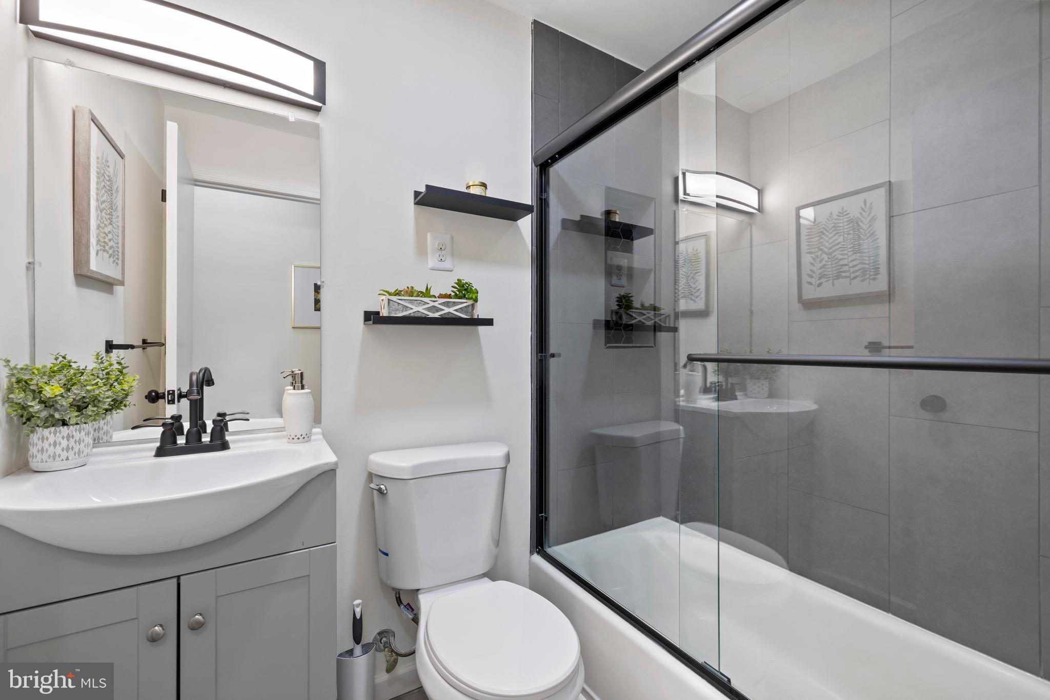 CALVERTON - Residential