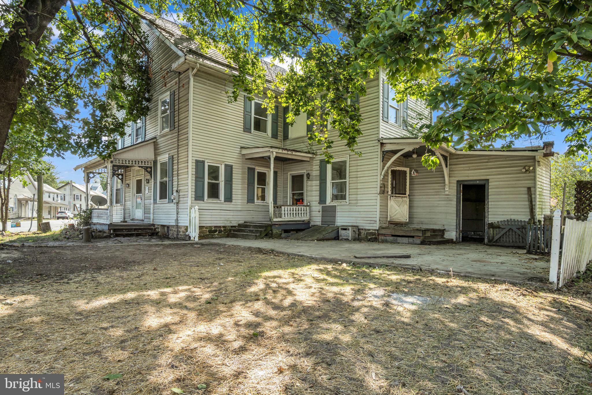 10390 RACCOON VALLEY ROAD