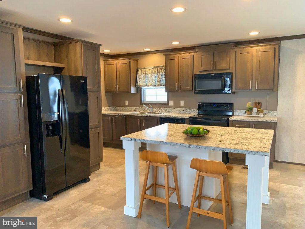 NORTHVIEW MANOR - Residential