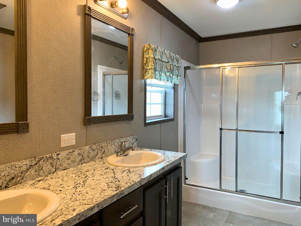 NORTHVIEW MANOR - Residential