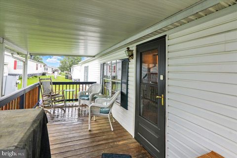 104 SILVER WIND COURT S LANCASTER PA 17603