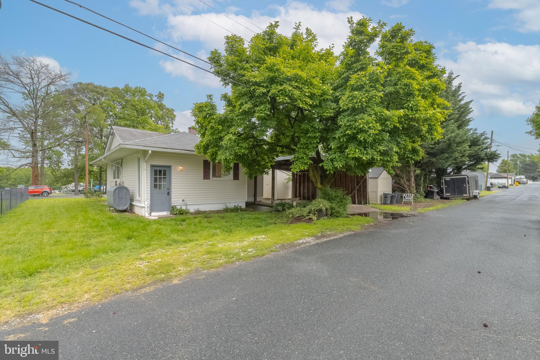 STANSBURY MANOR - Residential