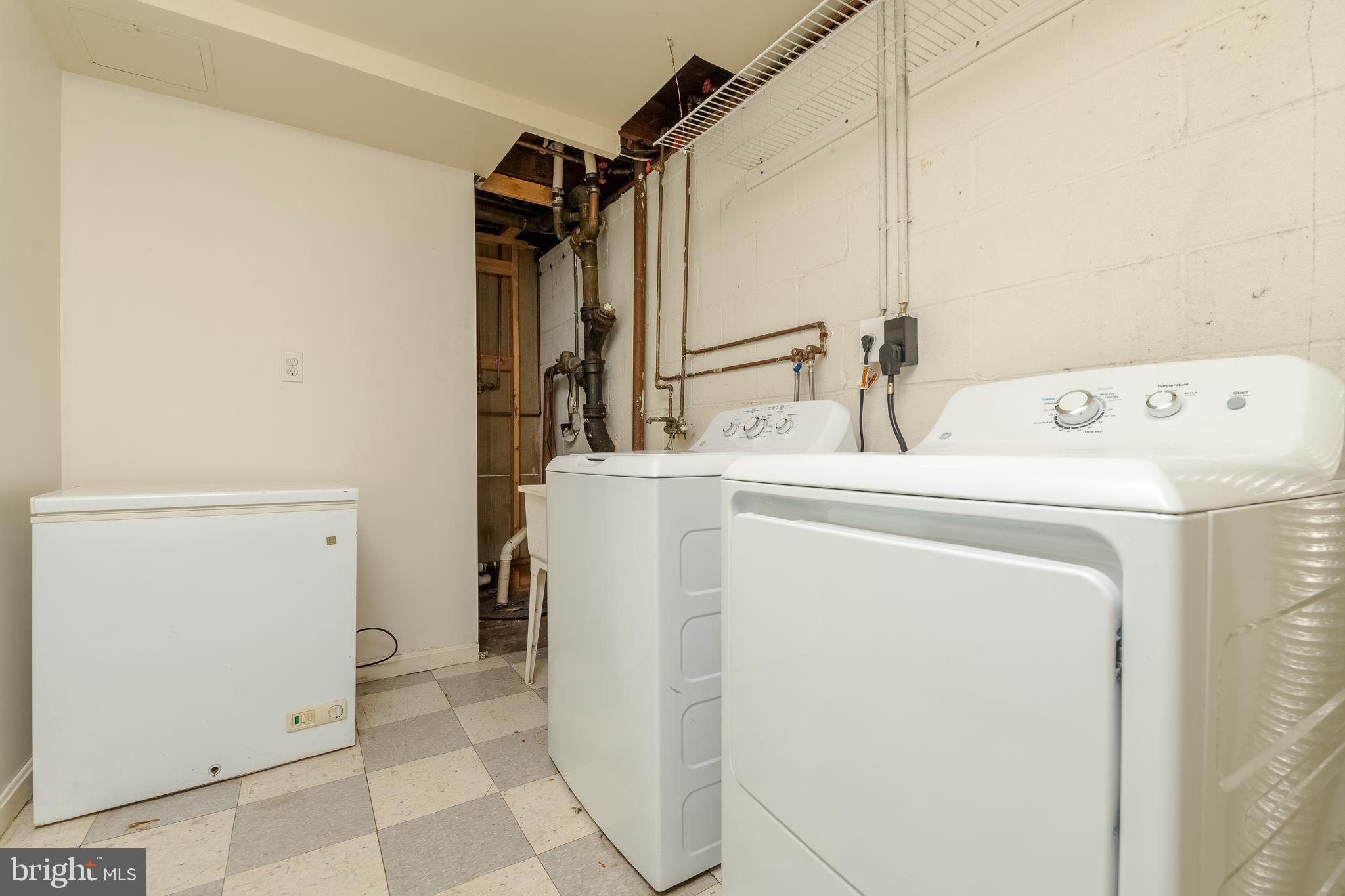 STANSBURY MANOR - Residential