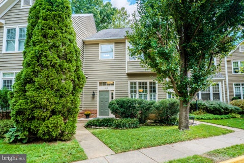 Photo of 1213 Weatherstone Court, RESTON, VA 20194 (MLS # VAFX2341560)
