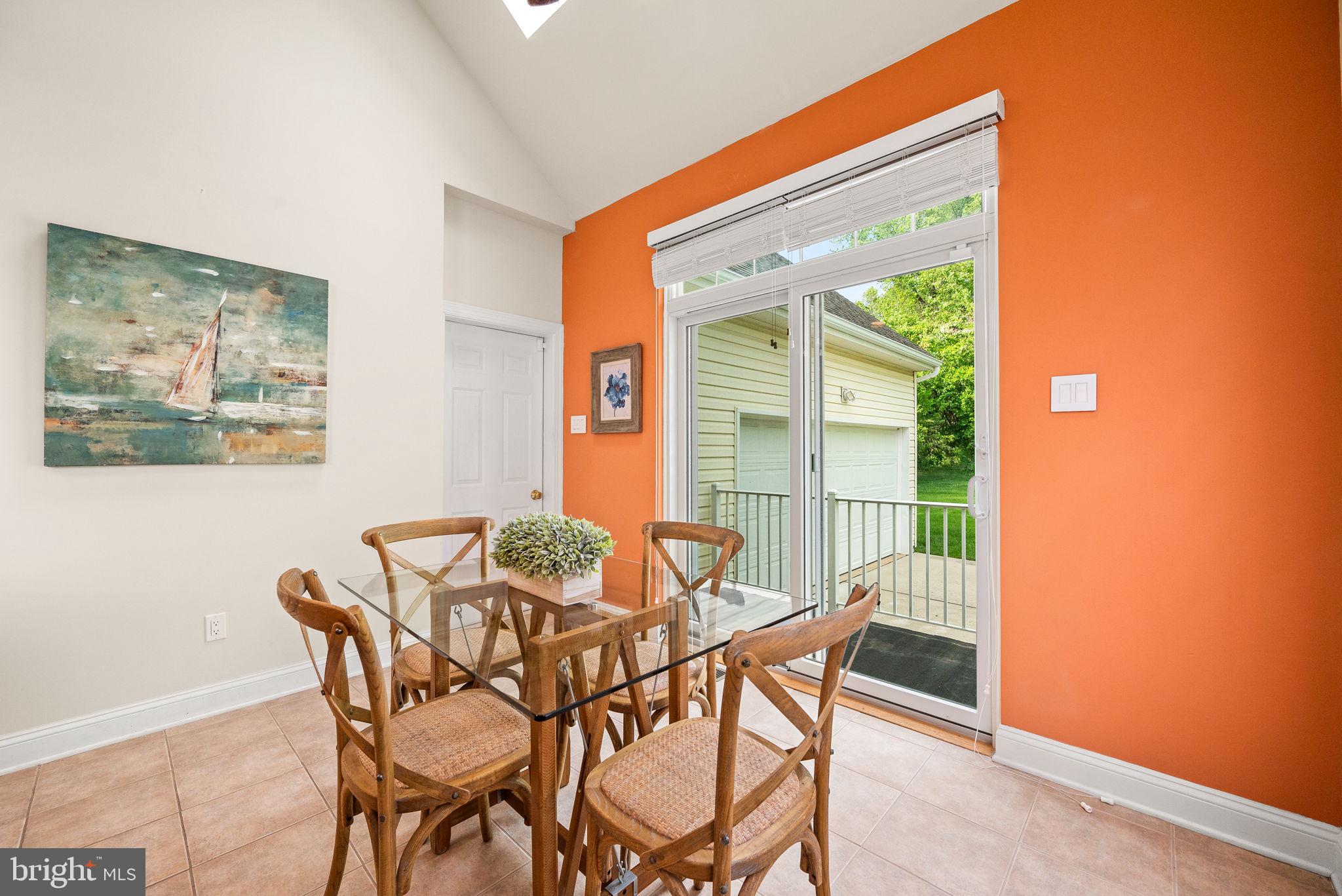 VICTORIA GARDENS - Residential