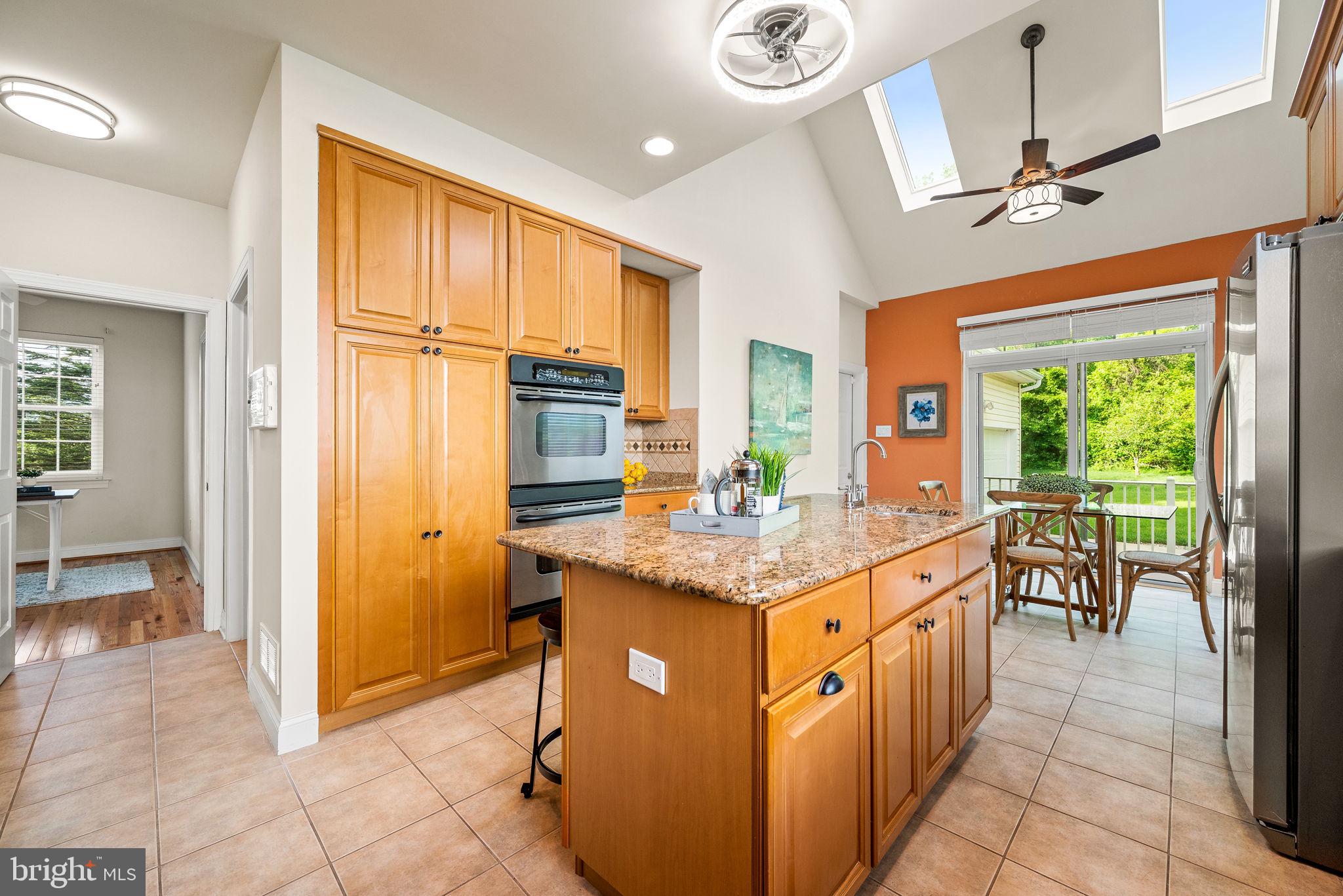 VICTORIA GARDENS - Residential