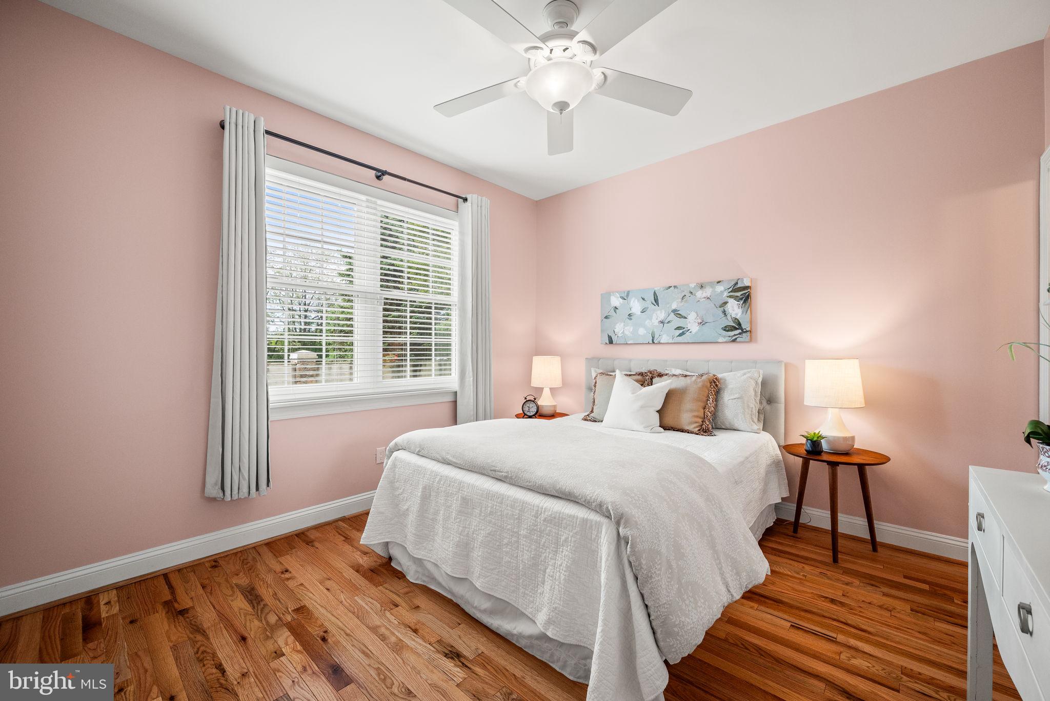 VICTORIA GARDENS - Residential