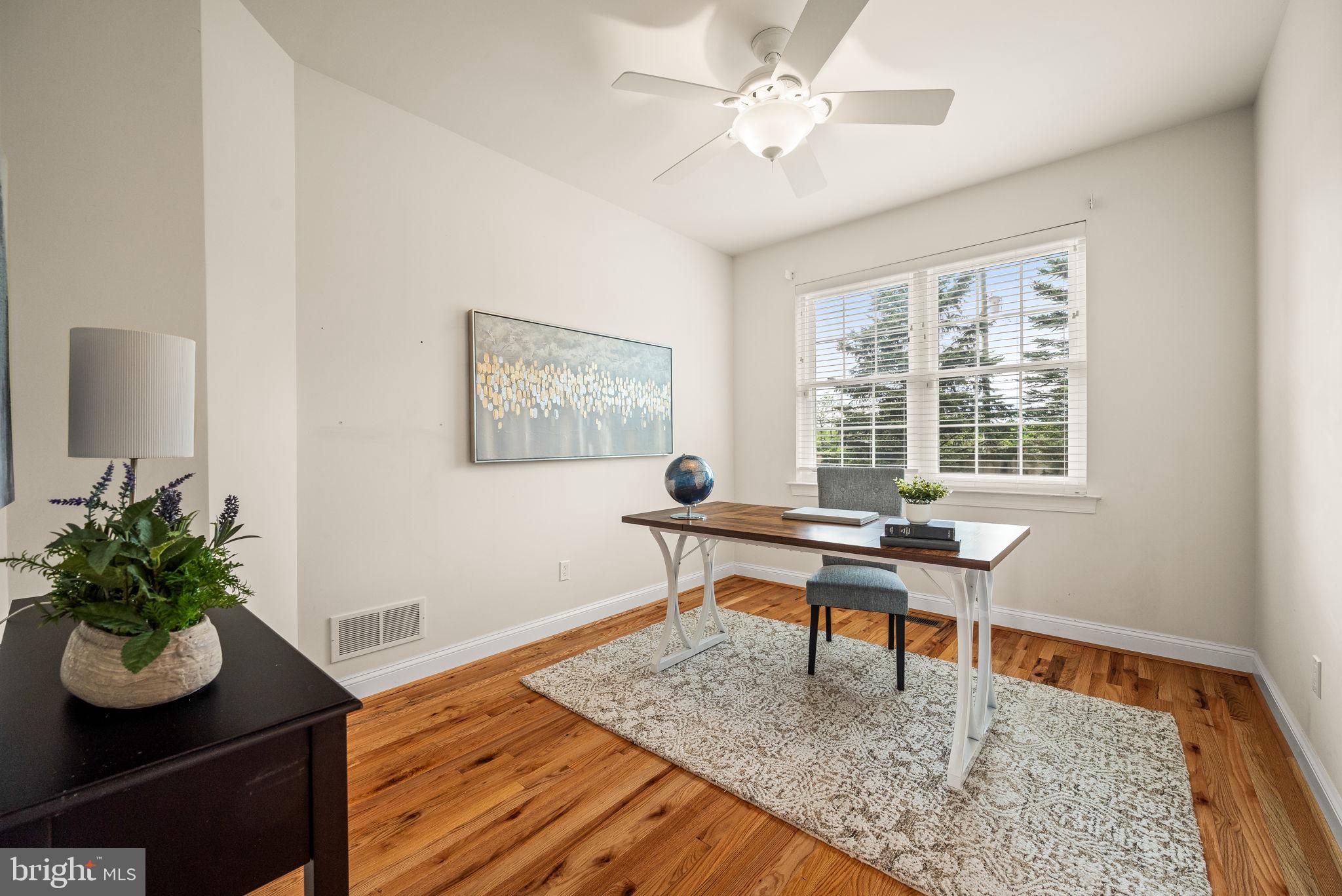 VICTORIA GARDENS - Residential