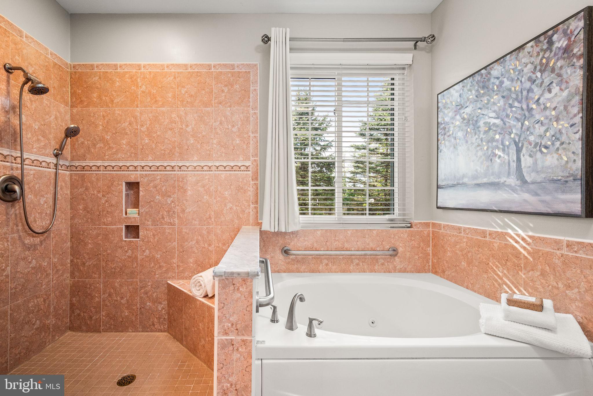 VICTORIA GARDENS - Residential