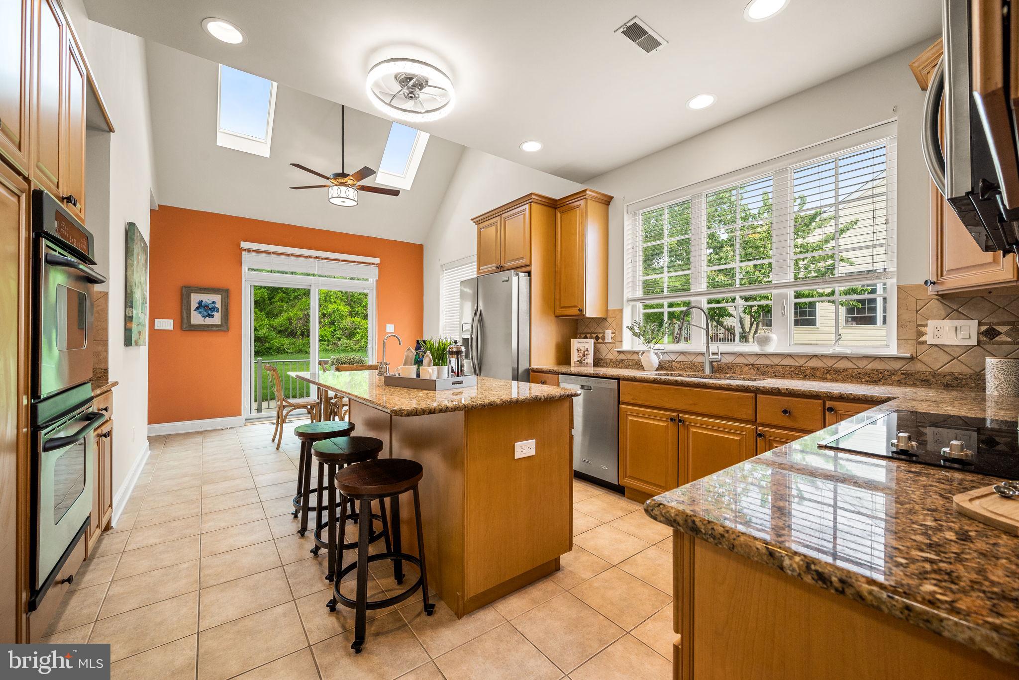 VICTORIA GARDENS - Residential