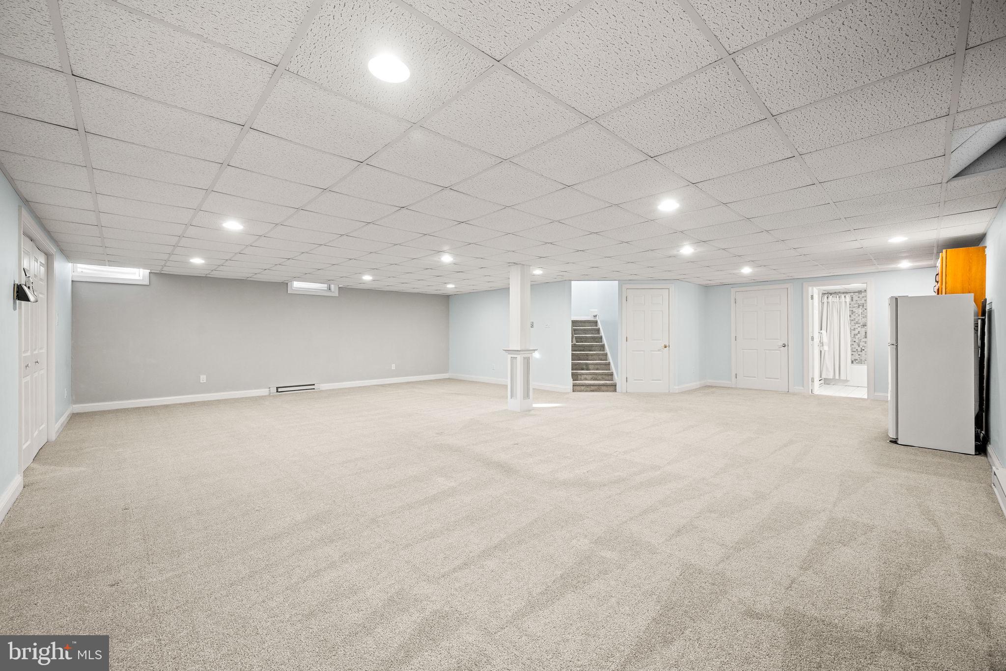 VICTORIA GARDENS - Residential