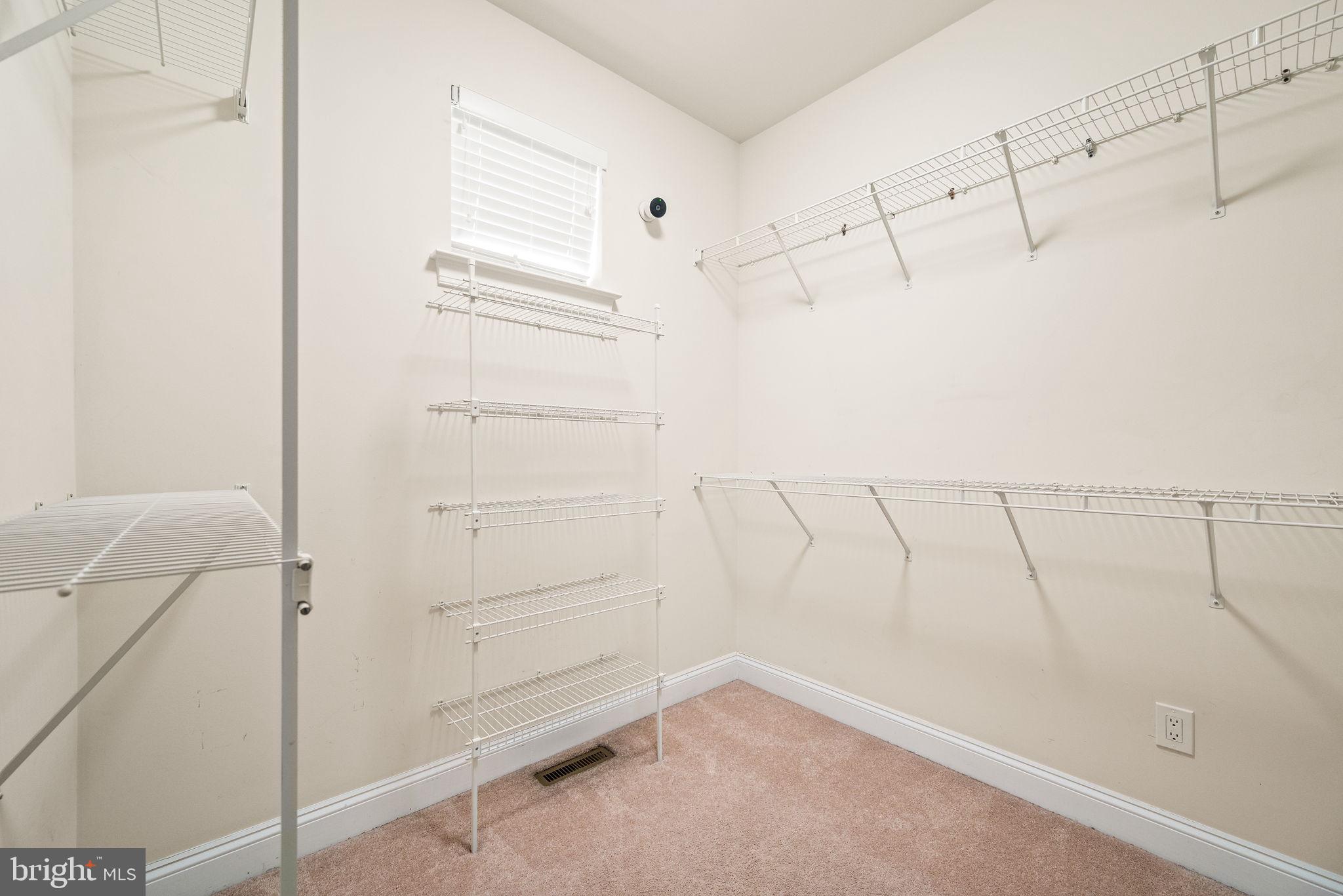 VICTORIA GARDENS - Residential