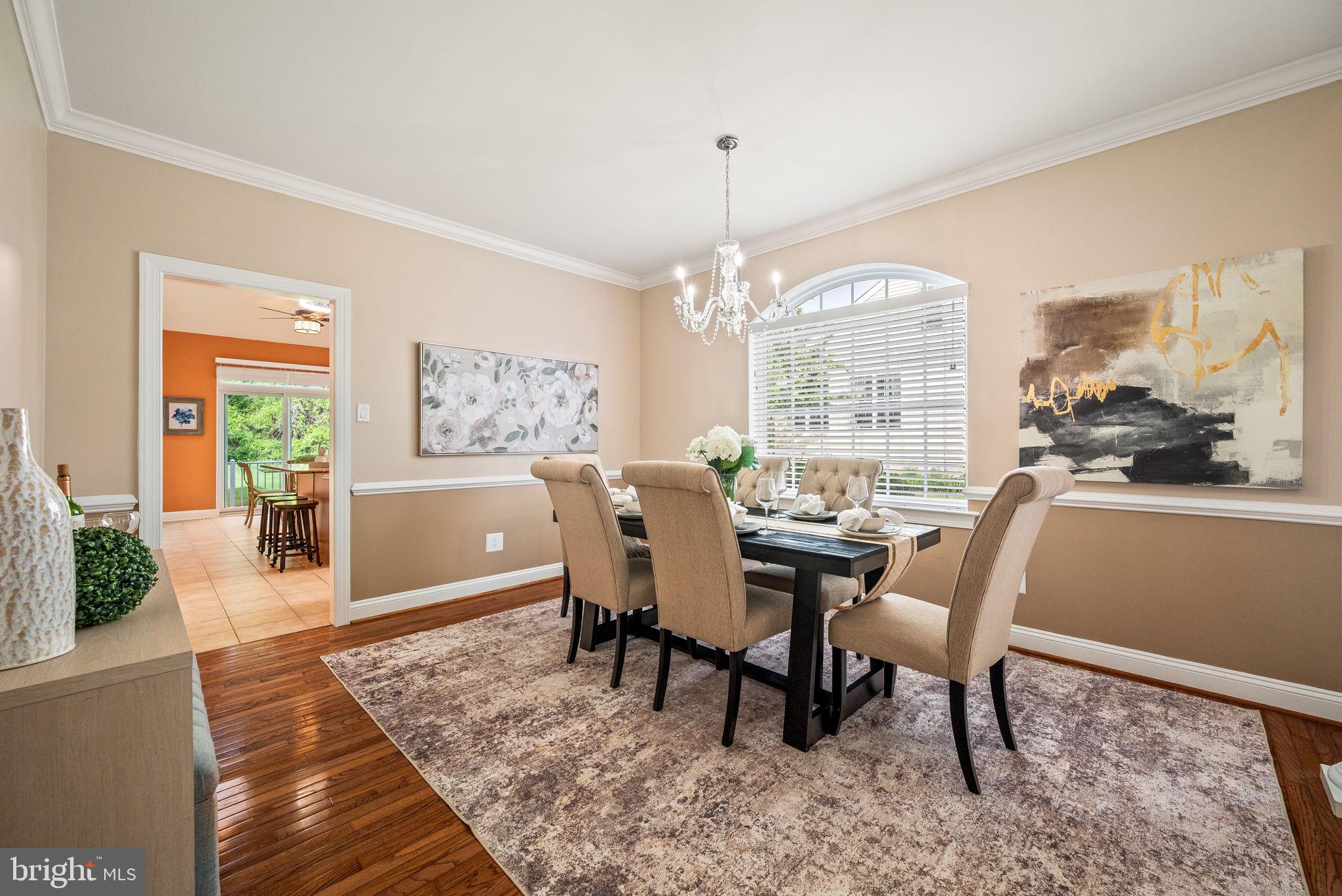 VICTORIA GARDENS - Residential