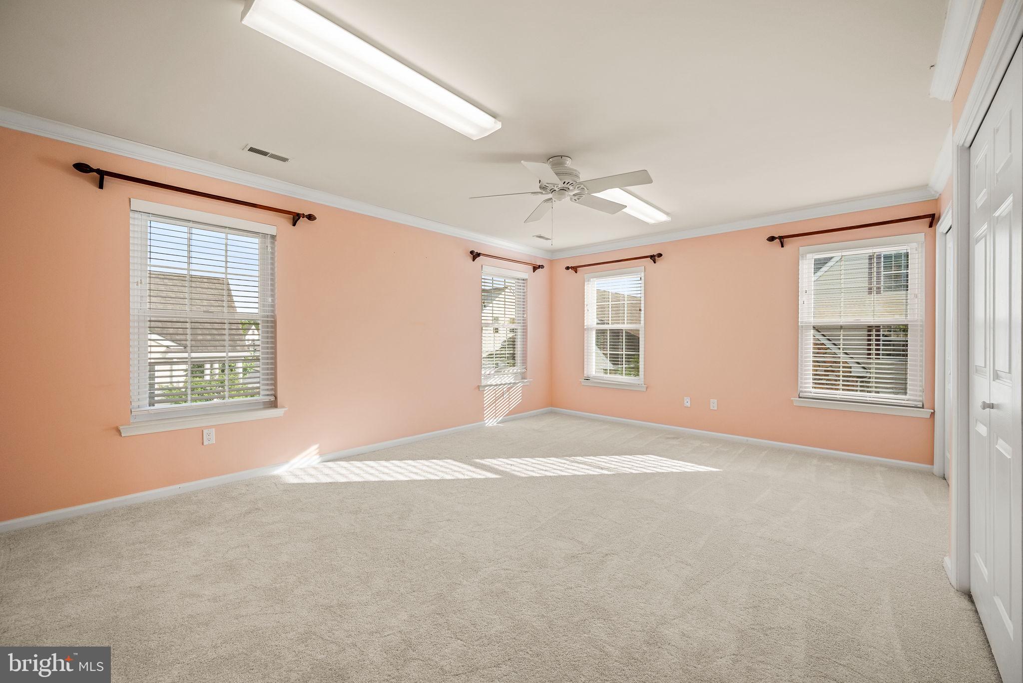 VICTORIA GARDENS - Residential