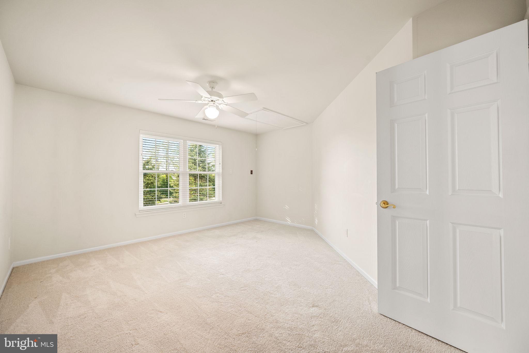 VICTORIA GARDENS - Residential