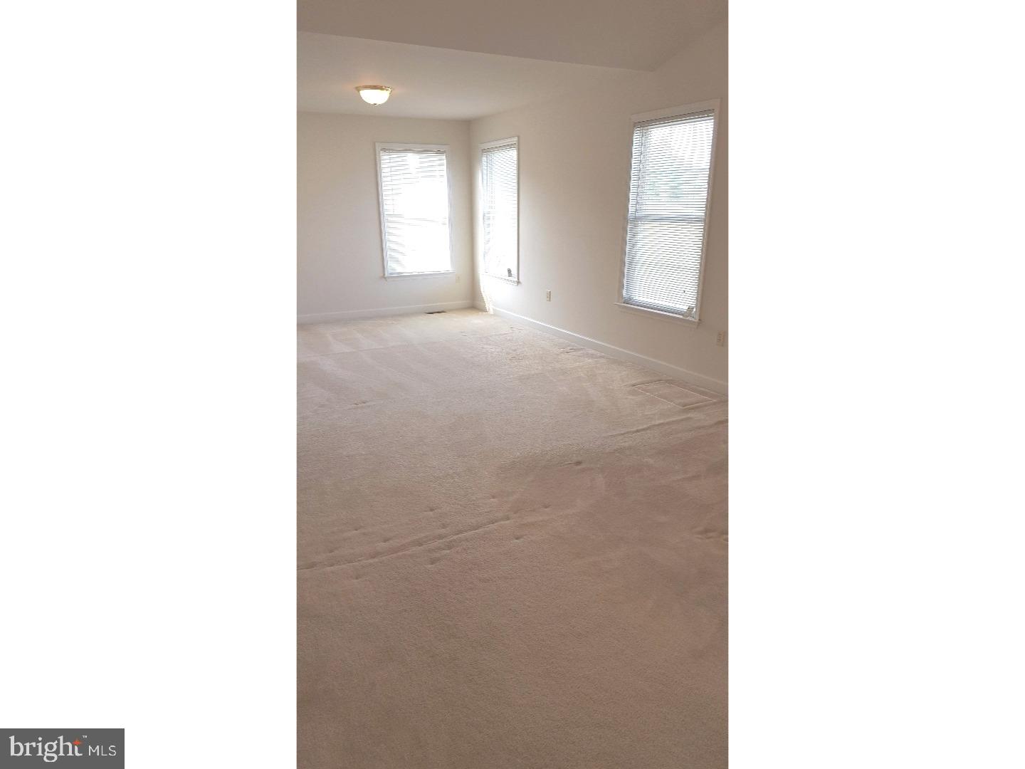 WOODS EDGE - Residential