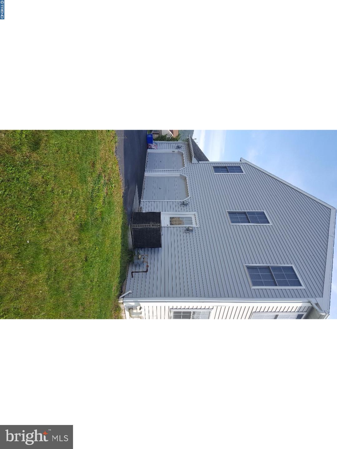 WOODS EDGE - Residential