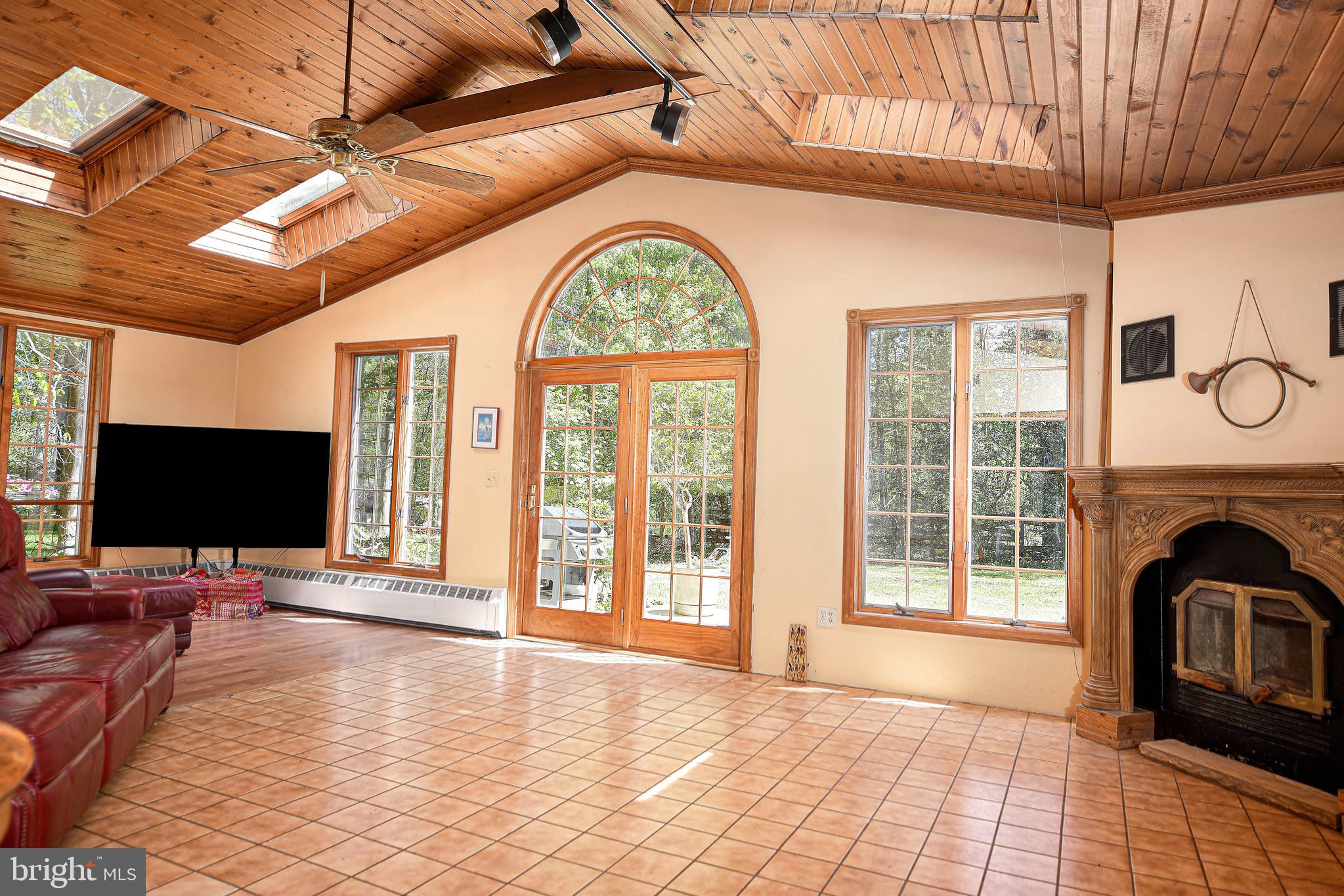 HOMELANDS - Residential