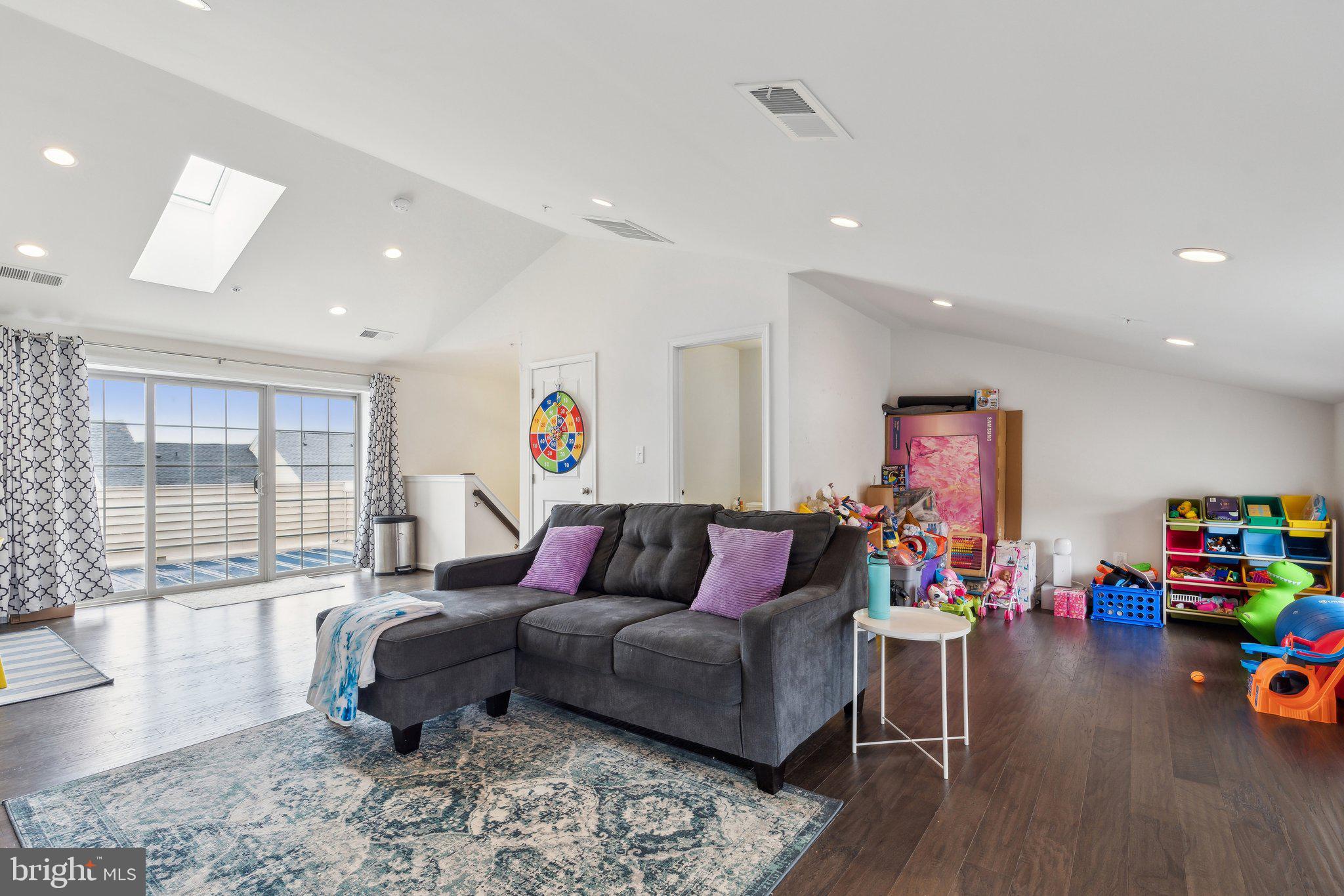 MOOREFIELD STATION - Residential