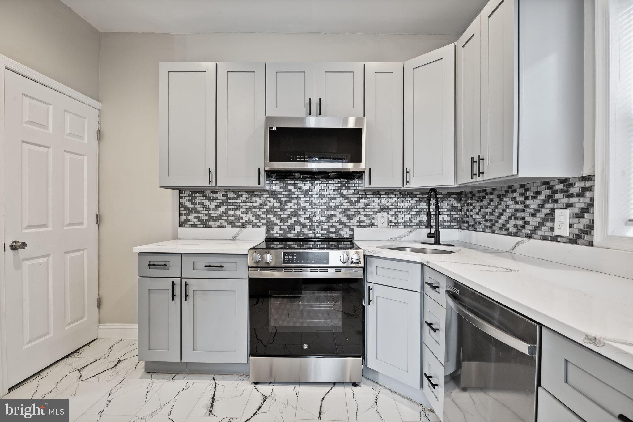 MANTUA - Residential