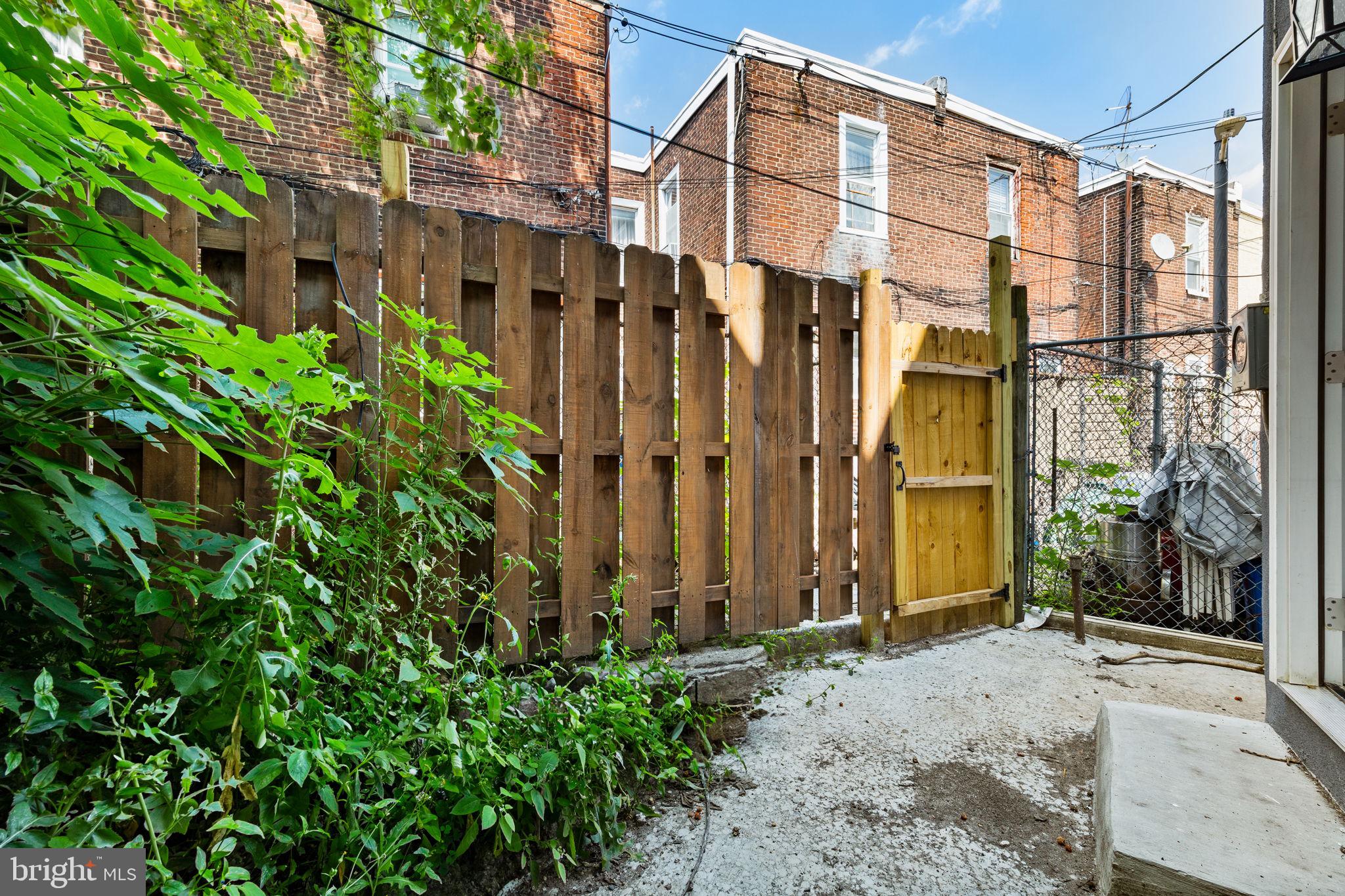 MANTUA - Residential