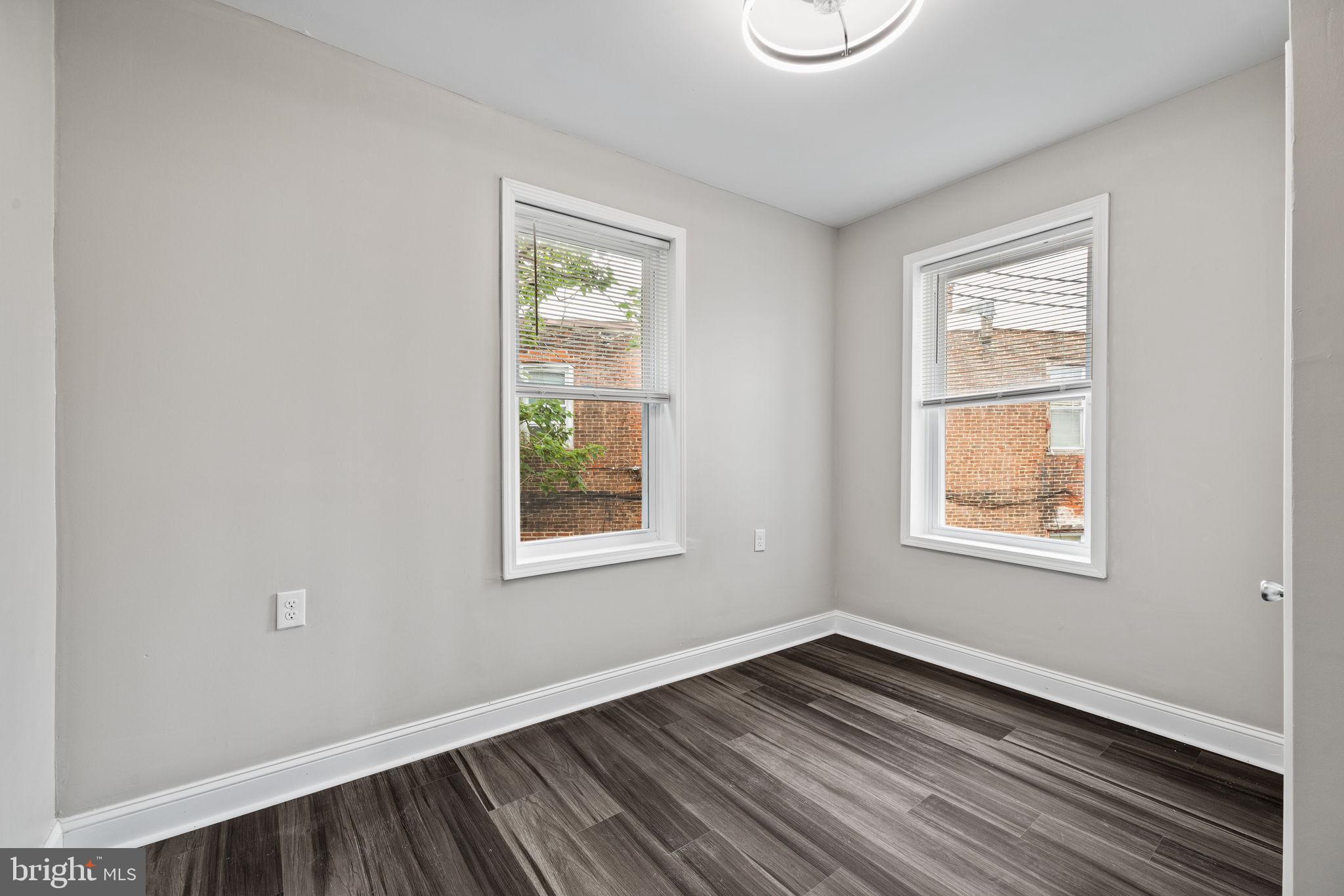 MANTUA - Residential