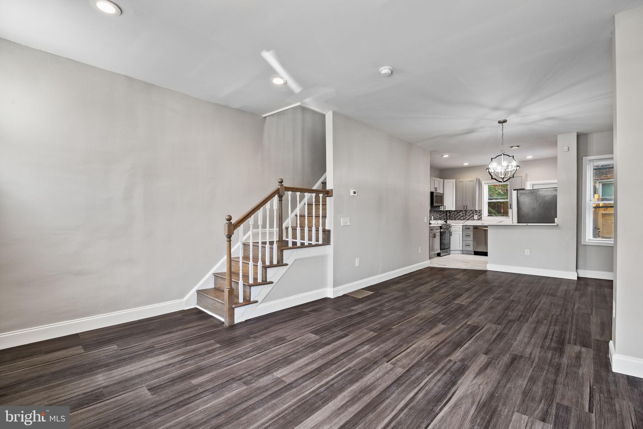 MANTUA - Residential