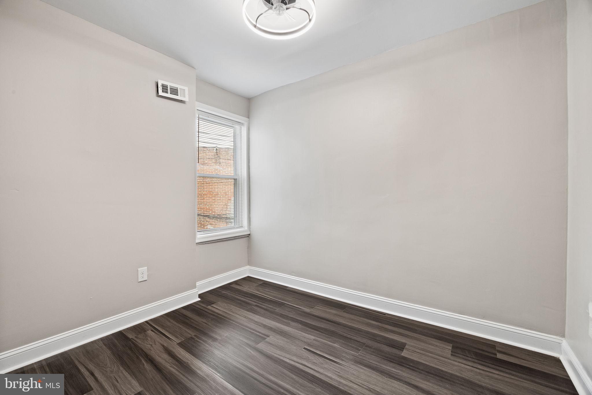 MANTUA - Residential